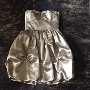 5/6 Gold strapless dress